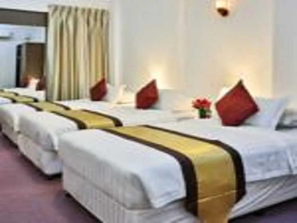 Inya Residence Yangon 2*,