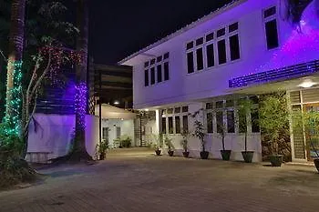 Inya Residence Yangon 2*,  Myanmar